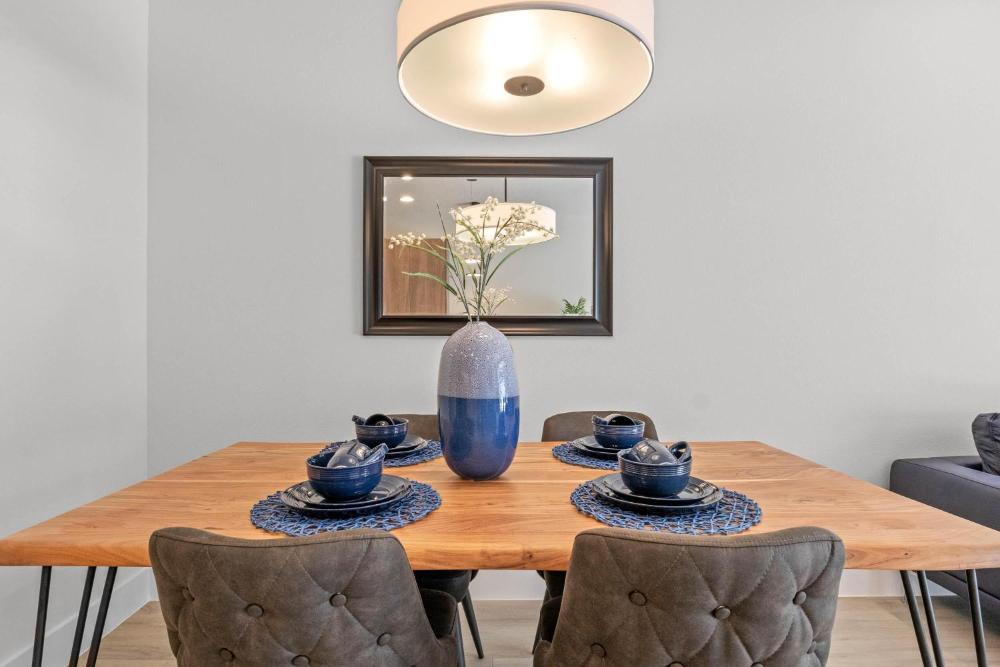 TR17126 - 3 Bed-3 bath w/pool near Disney sleeps 6